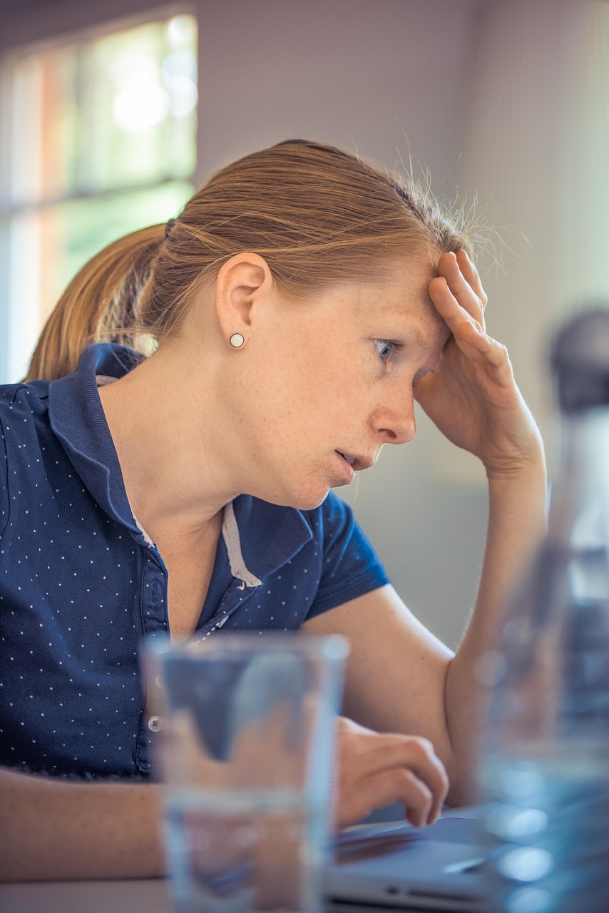 erfahren sie in unserem artikel alles über burnout: symptome, ursachen und effektive strategien zur prävention und bewältigung. schützen sie ihr wohlbefinden und finden sie den weg zurück zur balance.