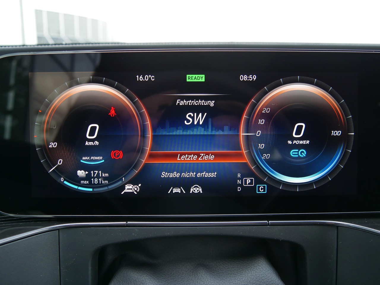 entdecken sie die welt der elektroautos – umweltfreundliche mobilität, innovative technologie und beeindruckende reichweiten für eine nachhaltige zukunft auf der straße.